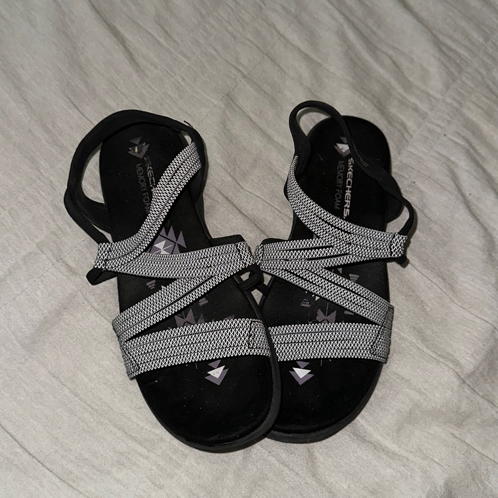 Sketchers memory foam sandals with stretchy straps